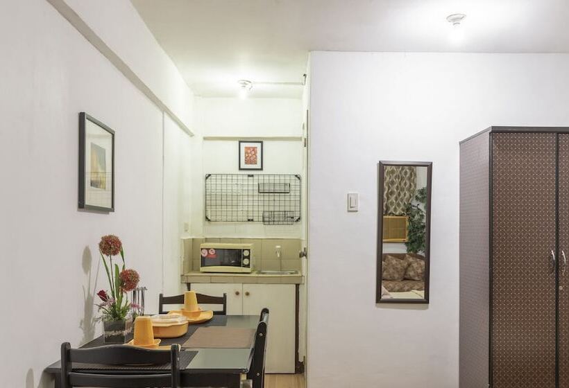 ホテル Pension Inn Marilao