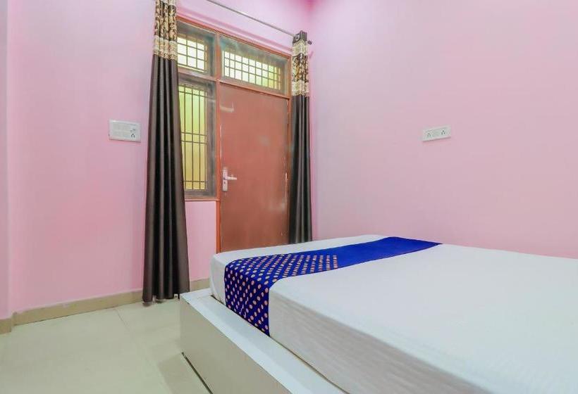 호텔 Spot On 79125  Green Valley