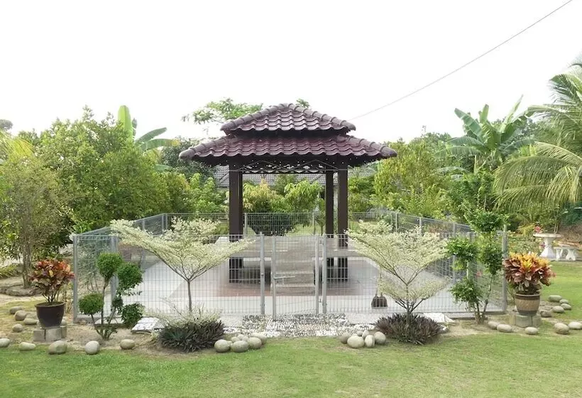 Hotelli Villa Solihin