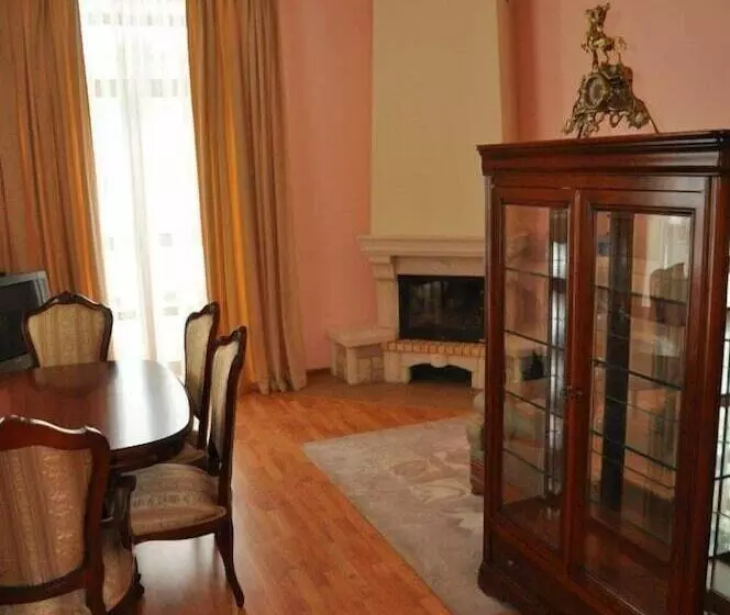 Mini Hotel Club Bon Ton