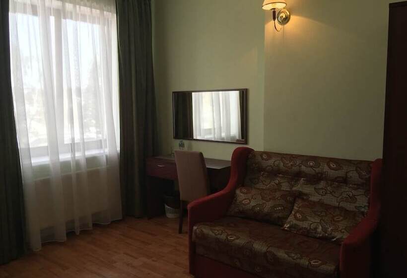 Mini Hotel Club Bon Ton