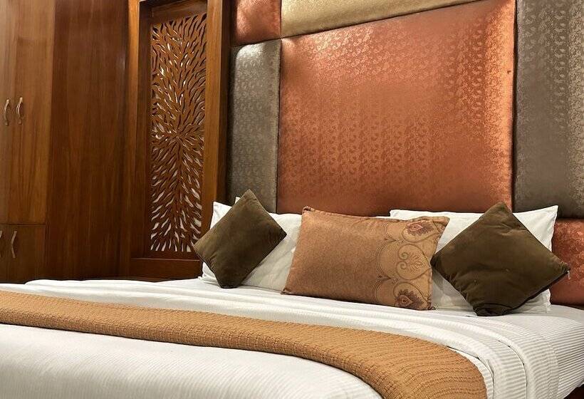 The Grand Hotel Multan