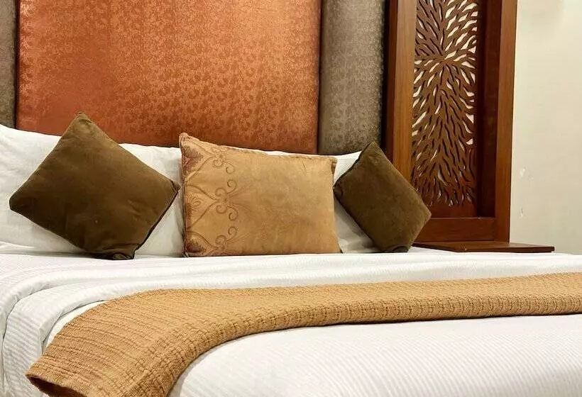 The Grand Hotel Multan