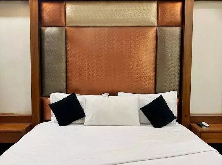 The Grand Hotel Multan