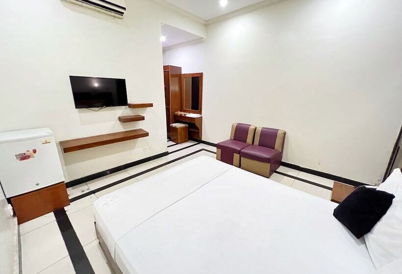 The Grand Hotel Multan