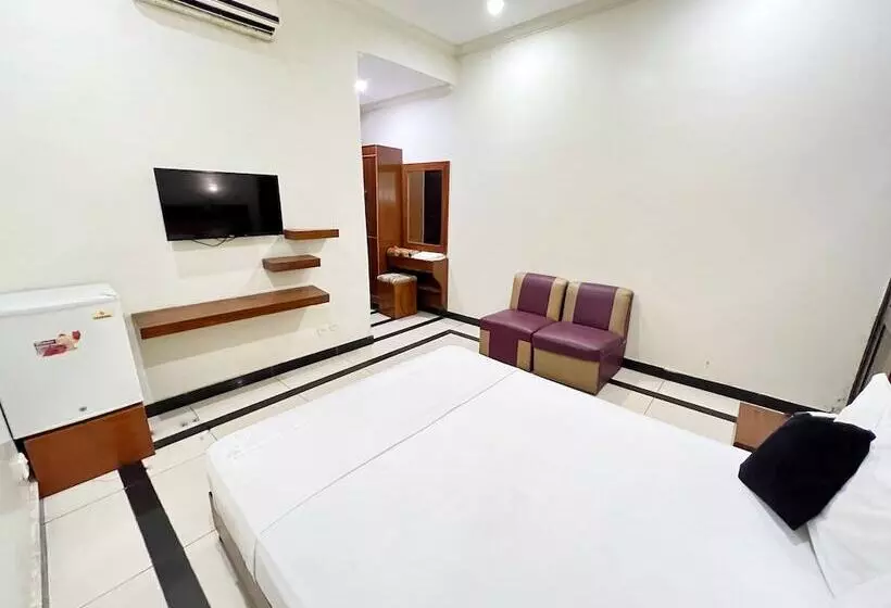 The Grand Hotel Multan