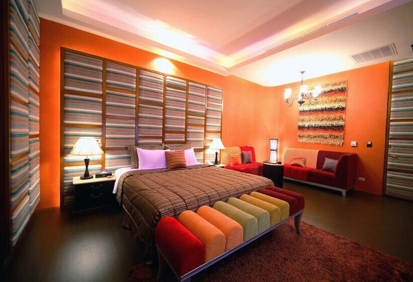 Vogue Boutique Motel