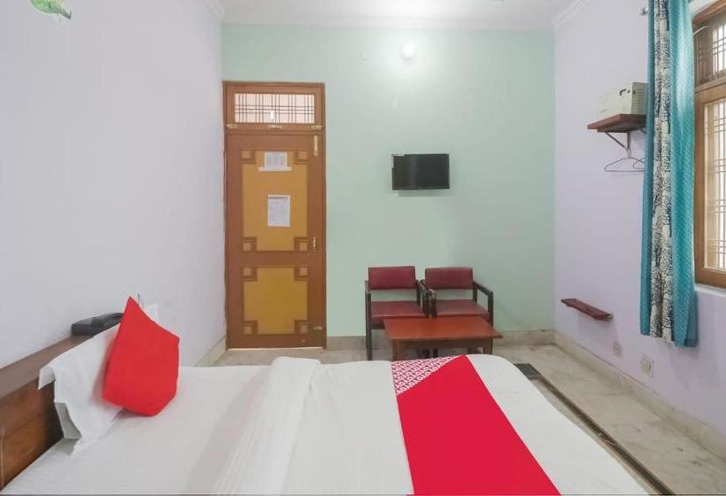 호텔 Oyo 78894 Divyanta Inn