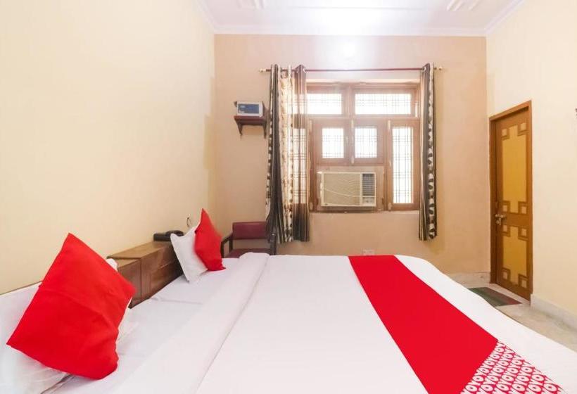 호텔 Oyo 78894 Divyanta Inn