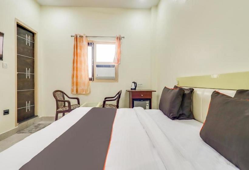 酒店 Fabexpress Thee City