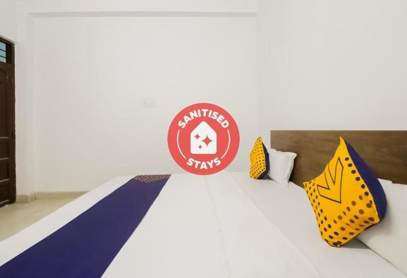 호텔 Spot On 78773  Sweet Rooms