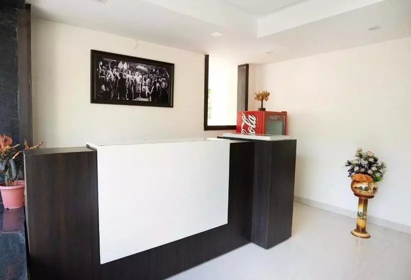 Majatalo Blueberry Budget