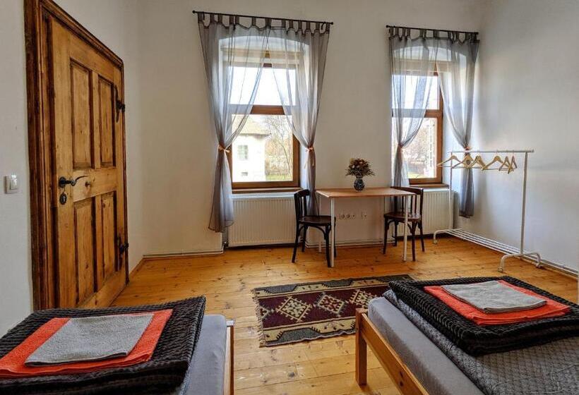 Пансион Gästehaus Honigberg Next To The Fortified Church Of Harman