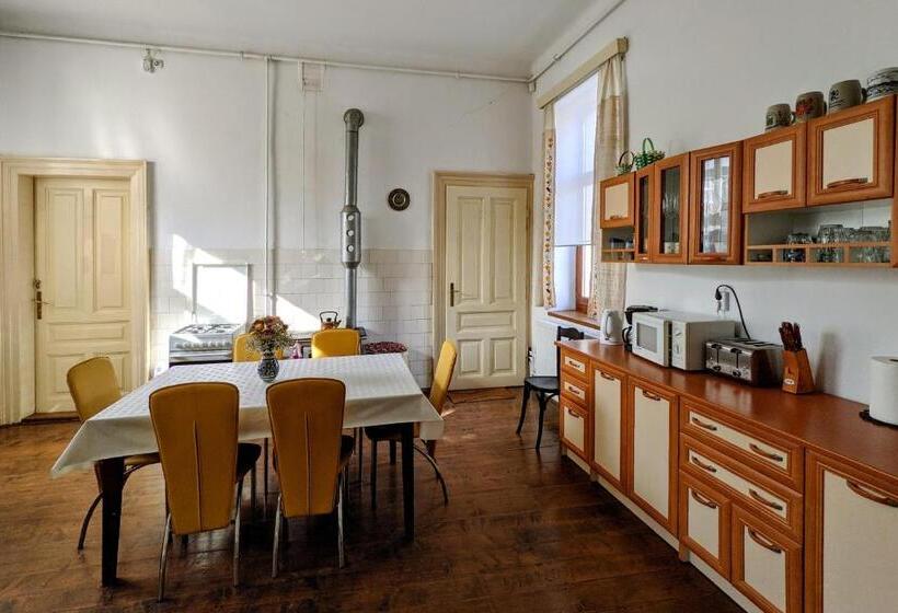 Пансион Gästehaus Honigberg Next To The Fortified Church Of Harman