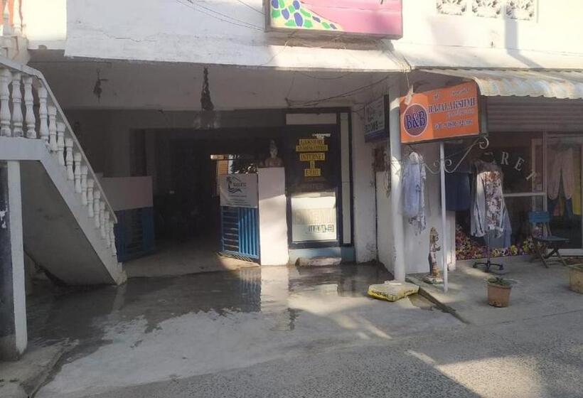 פנסיון Trilochan Guest House