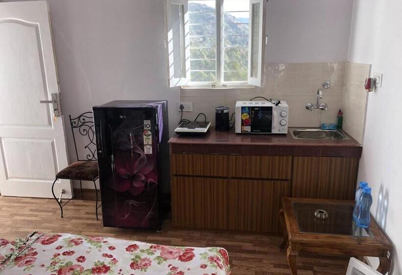 膳宿费 White House In Nainital