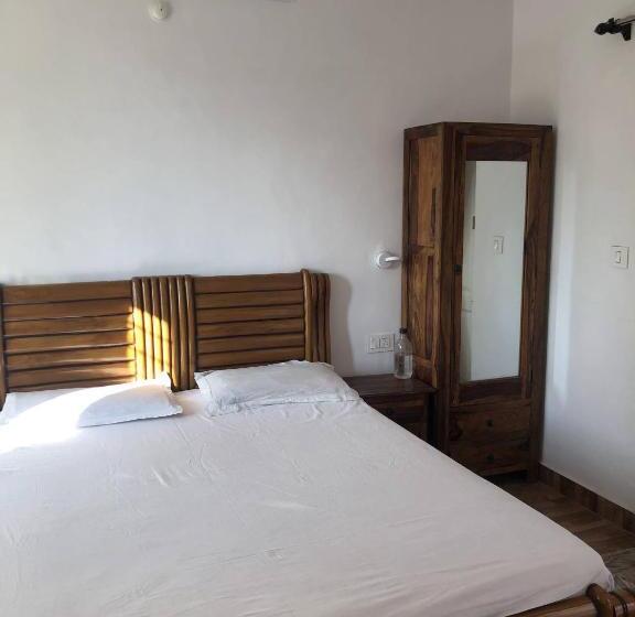 膳宿费 White House In Nainital