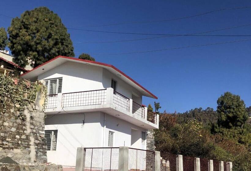 膳宿费 White House In Nainital