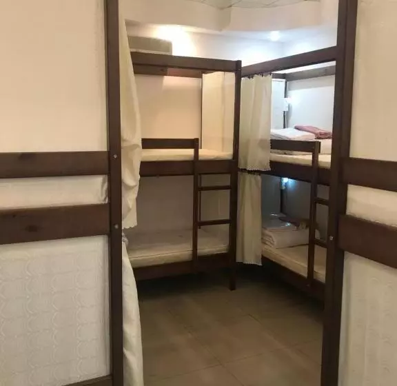 Ararat Tarasa Shevchenka Hostel Kyiv