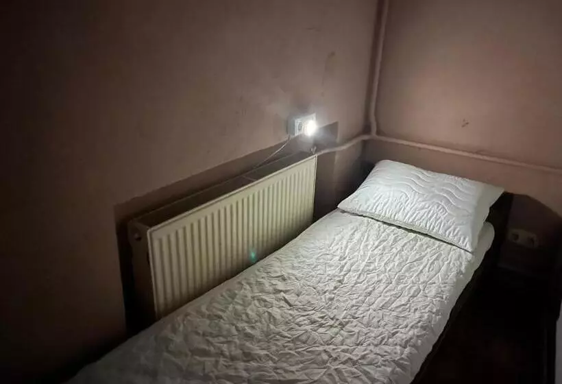 Ararat Tarasa Shevchenka Hostel Kyiv
