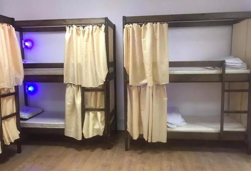 Ararat Tarasa Shevchenka Hostel Kyiv