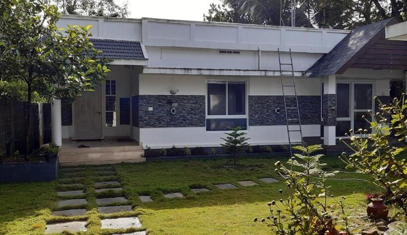 ベッドアンドブレックファースト Greenberg Cottages Mararikulam