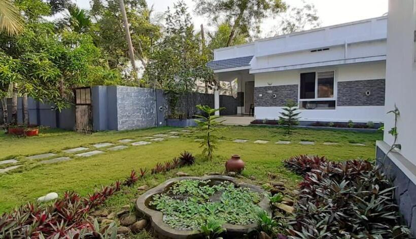 ベッドアンドブレックファースト Greenberg Cottages Mararikulam