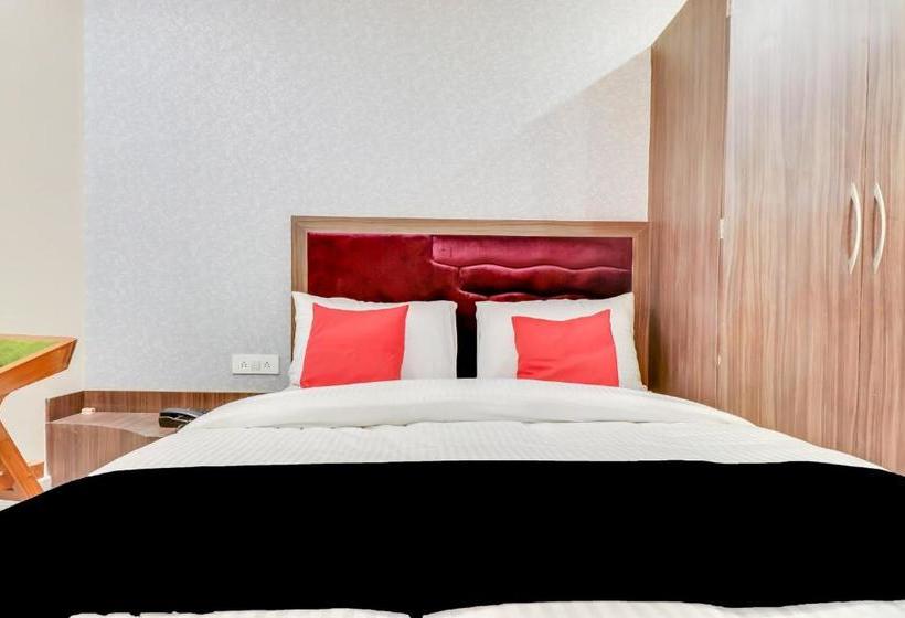 Capital O 78552 Hotel Crown Inn Suite