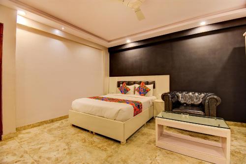 Fabhotel Srk Platinum Inn Nr Forum Mall