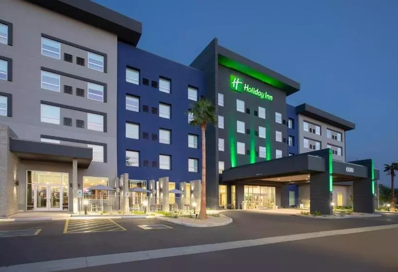 هتل Holiday Inn Glendale   Stadium & Ent Dist