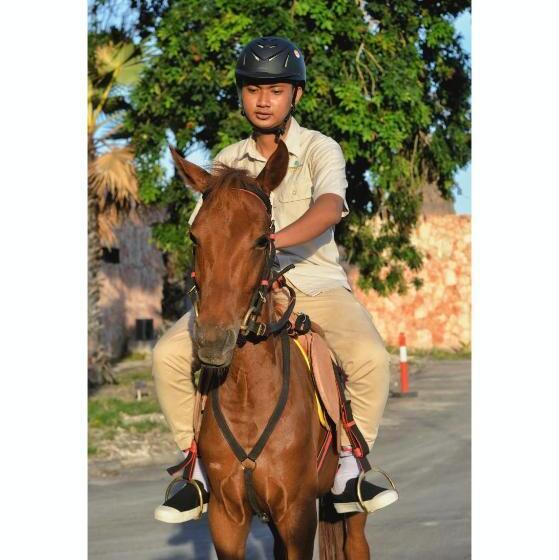 Kambaniru Beach Hotel And Resort