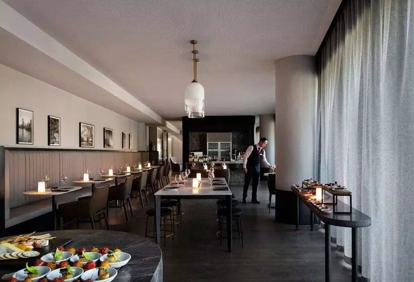 Melbourne Marriott Hotel Docklands