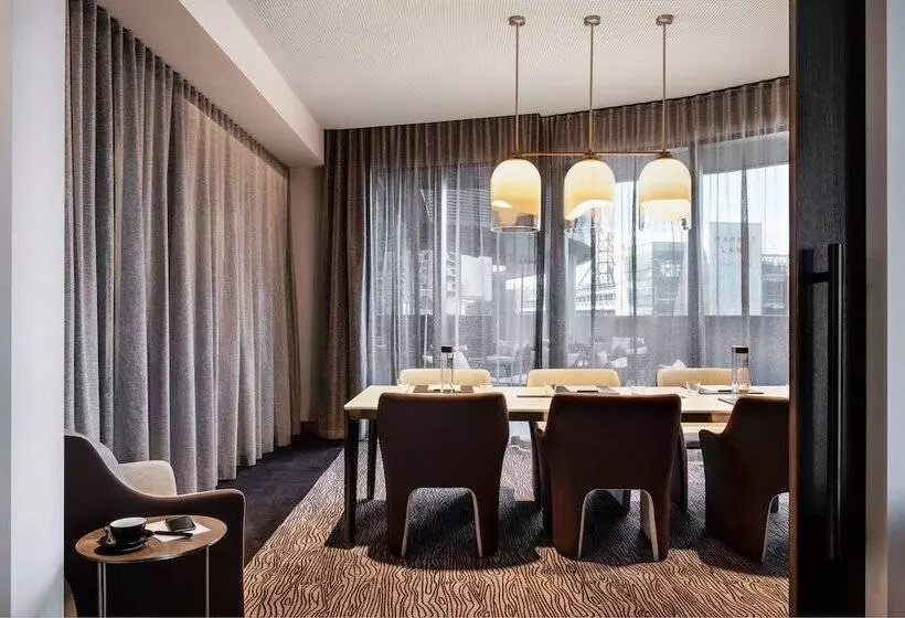 Melbourne Marriott Hotel Docklands