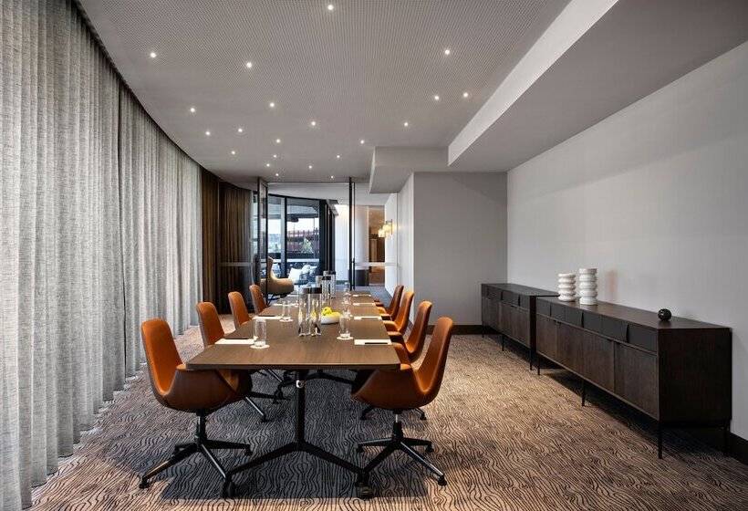 Melbourne Marriott Hotel Docklands