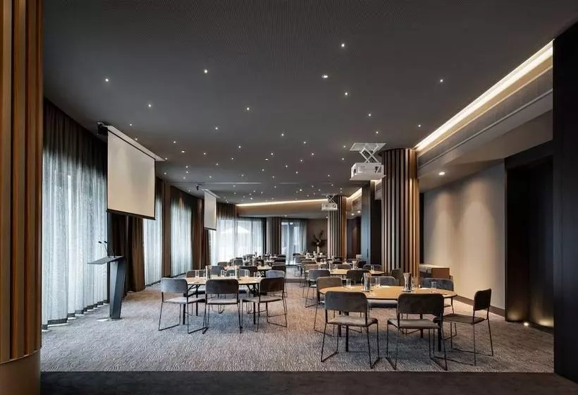 Melbourne Marriott Hotel Docklands