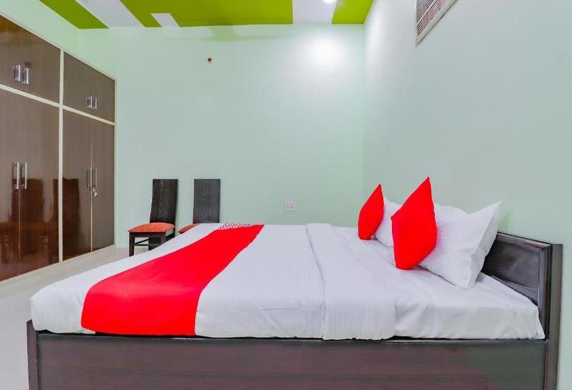 בית מלון כפרי Oyo 78815 Moonlight Guest House