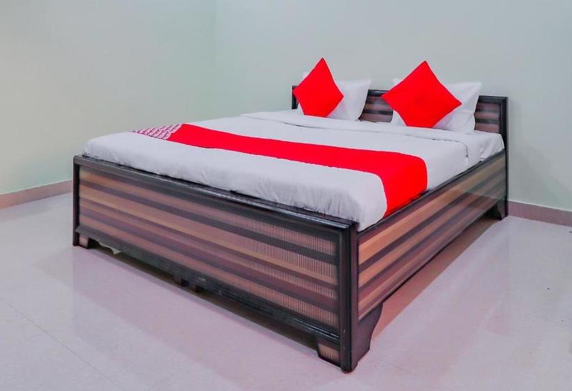 בית מלון כפרי Oyo 78815 Moonlight Guest House