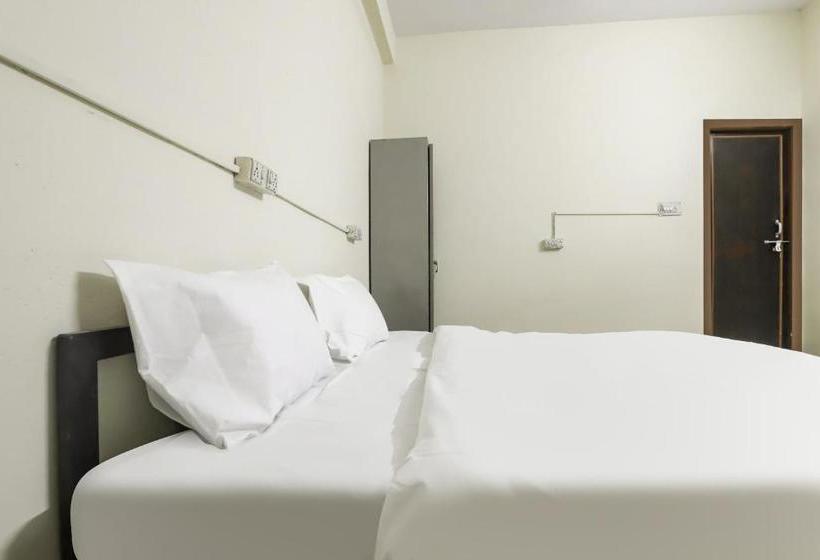 酒店 Spot On 78169 Lotus Service Apartment