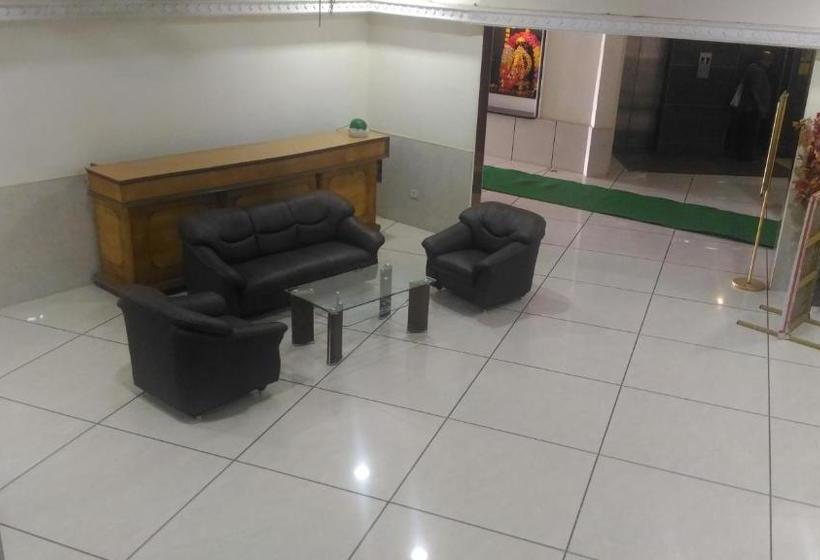 Hotelli Townhouse Oak  Vihar Deluxe