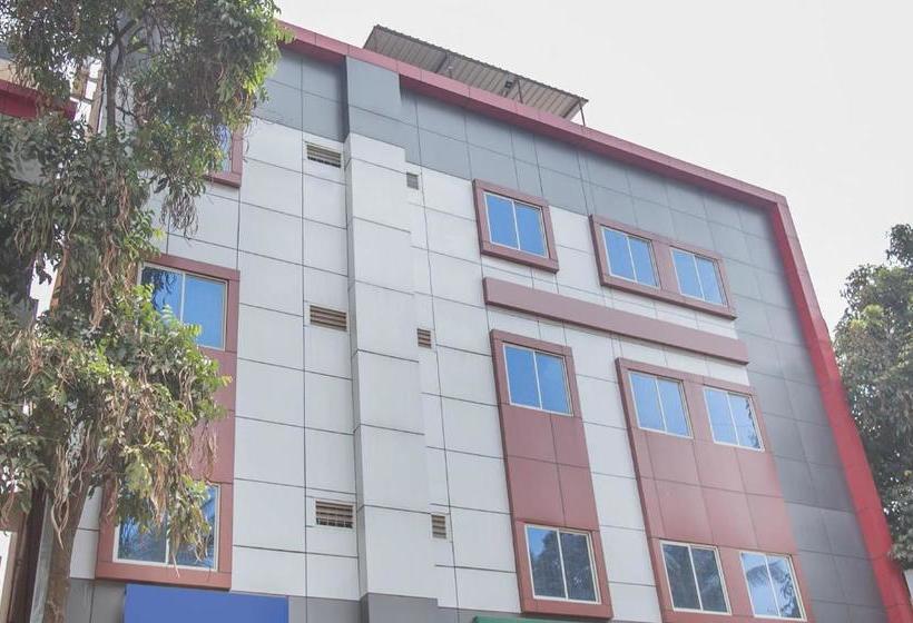 بنسيون Oyo 78506 Jj Residency Cochin Airport