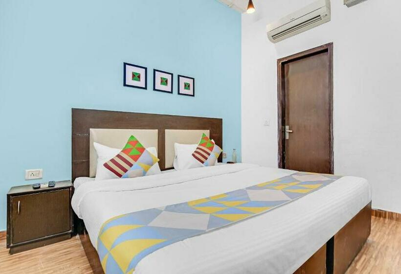 Pensió Oyo 78766 Meera Residency Homes