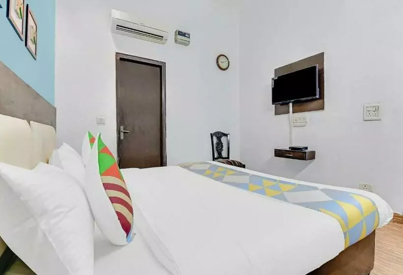 Majatalo Oyo 78766 Meera Residency Homes
