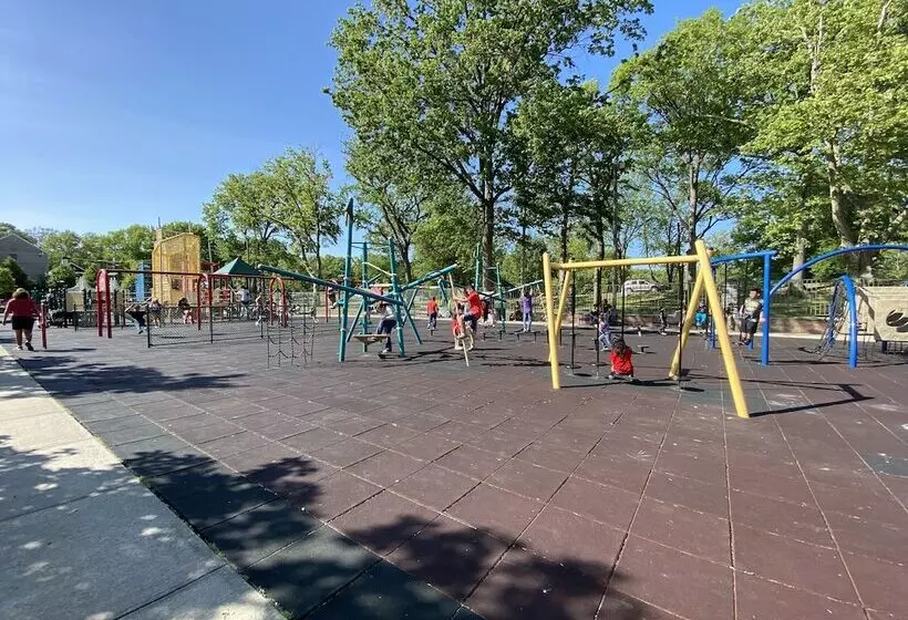 Majatalo Room In Guest Room   7privateroom Jacuzzimassage Sitparking15mins2ny