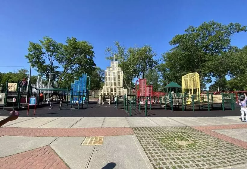 Majatalo Room In Guest Room   7privateroom Jacuzzimassage Sitparking15mins2ny