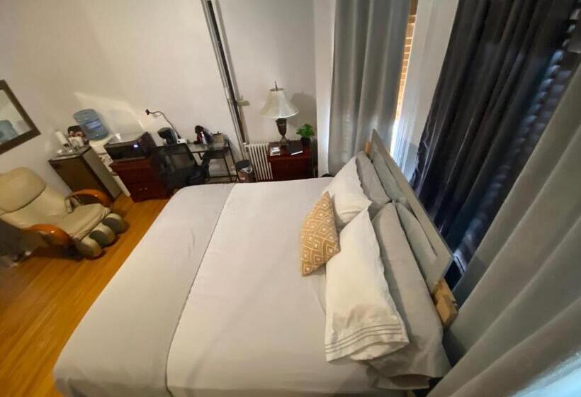 펜션 Room In Guest Room 7privateroom Jacuzzimassage Sitparking15mins2ny