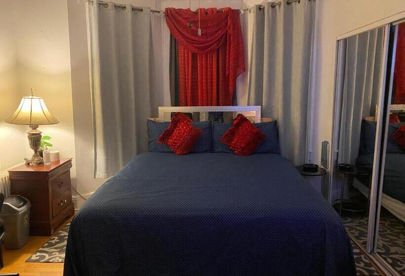 펜션 Room In Guest Room 7privateroom Jacuzzimassage Sitparking15mins2ny