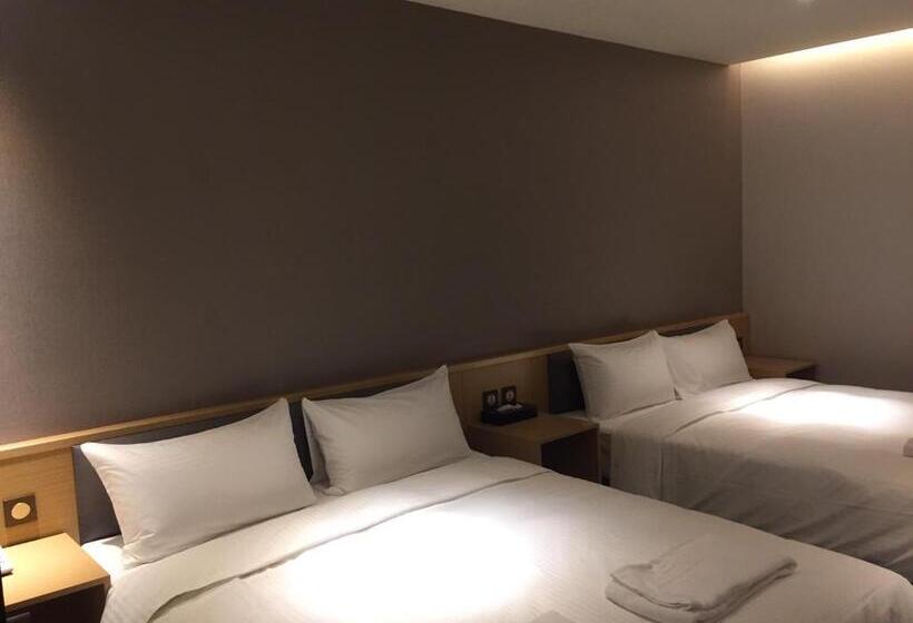 هاستل Michi Hotel   Zhongli