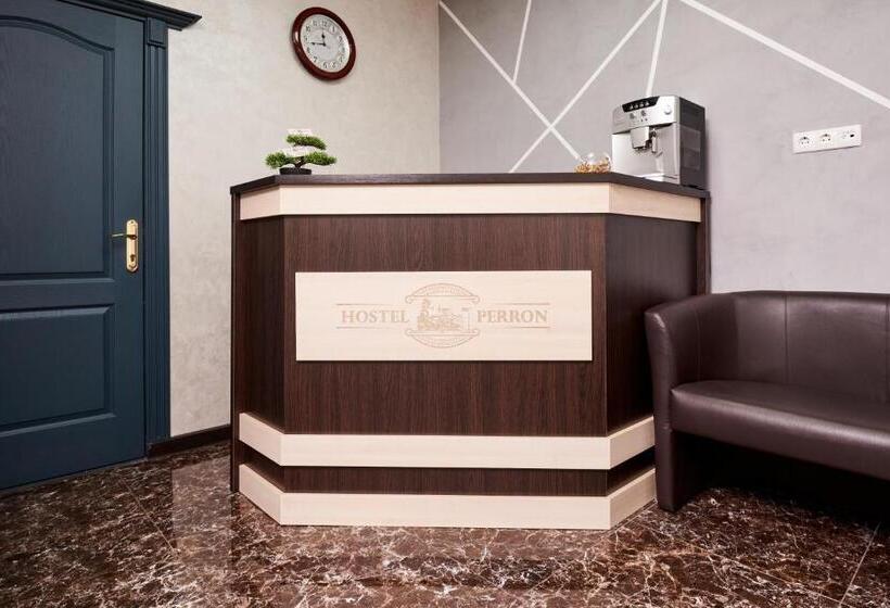 הוסטל хостел Perron