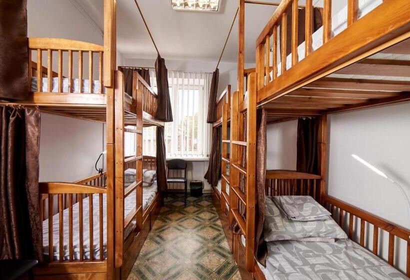 הוסטל хостел Perron