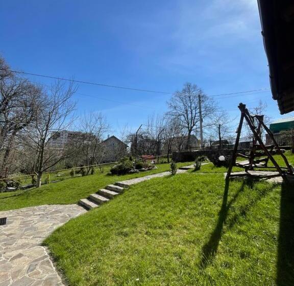 Bed and Breakfast у михайла